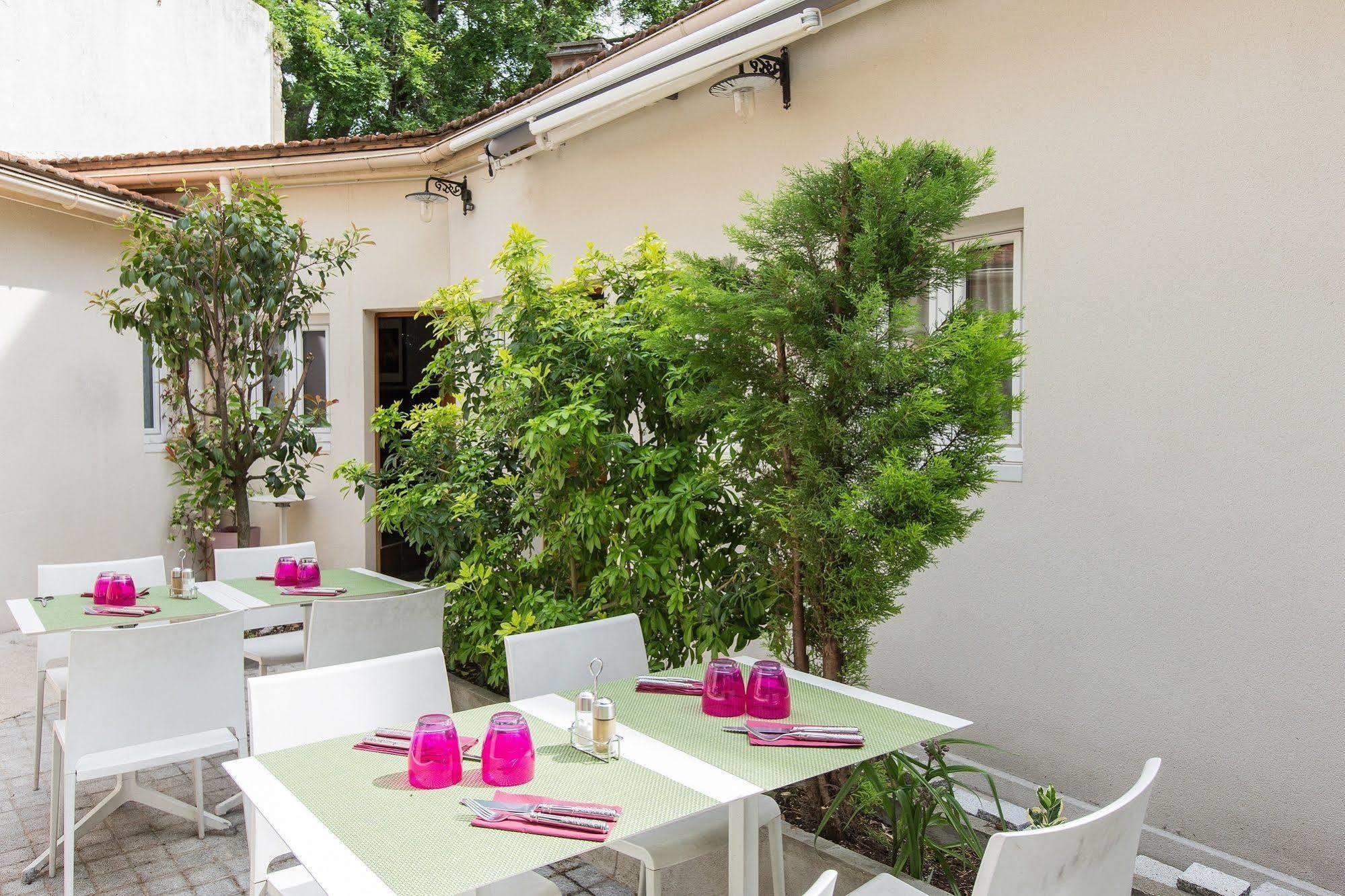 Hotel Le Figuier Ivry-sur-Seine Exterior foto